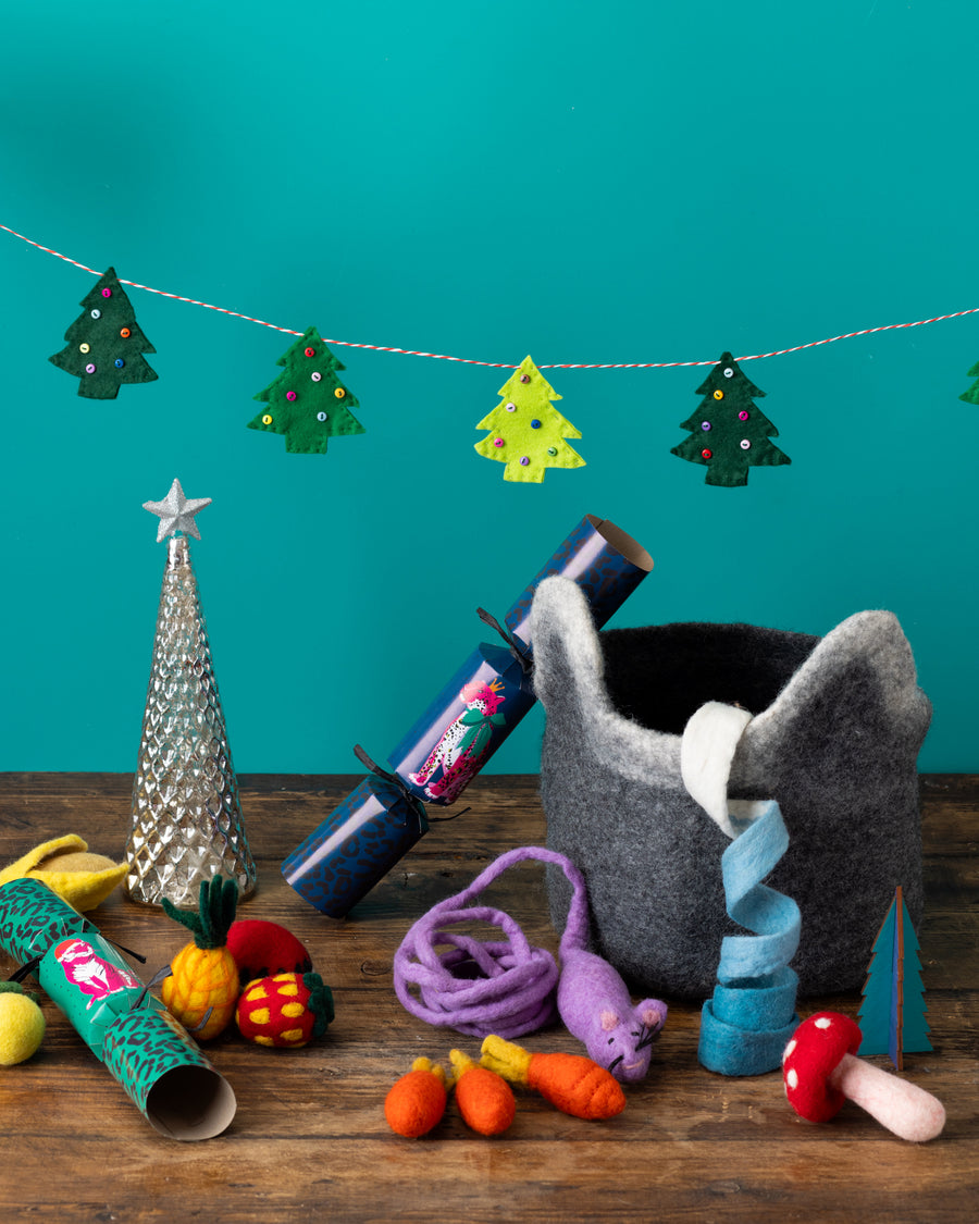 The Charcoal Holiday Hamper - 7 DAY XMAS COUNTDOWN