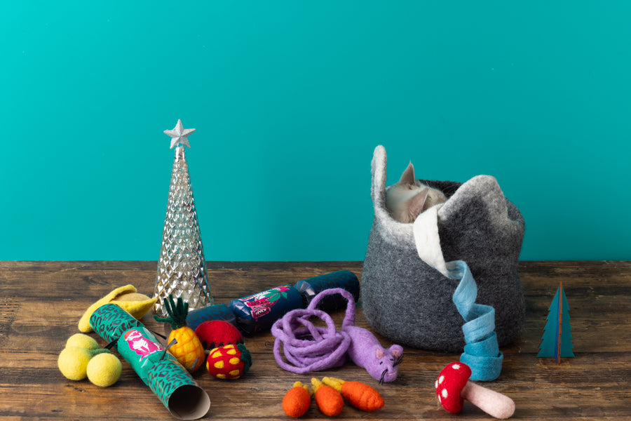 The Charcoal Holiday Hamper - 7 DAY XMAS COUNTDOWN