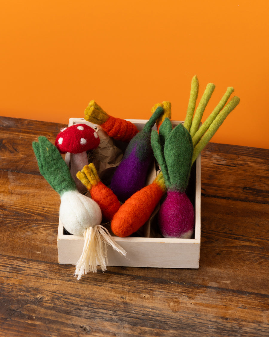 The Ultimate Cat Toy Hamper!